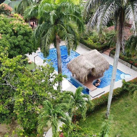 Portales Del Tayrona Garden Hotel Калабасо Экстерьер фото