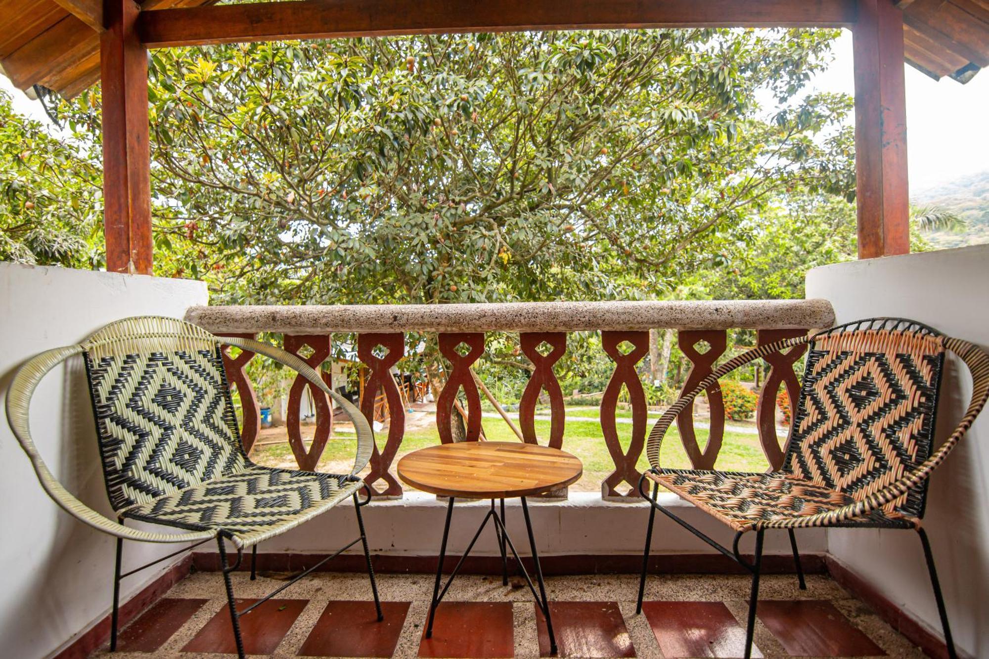 Portales Del Tayrona Garden Hotel Калабасо Экстерьер фото
