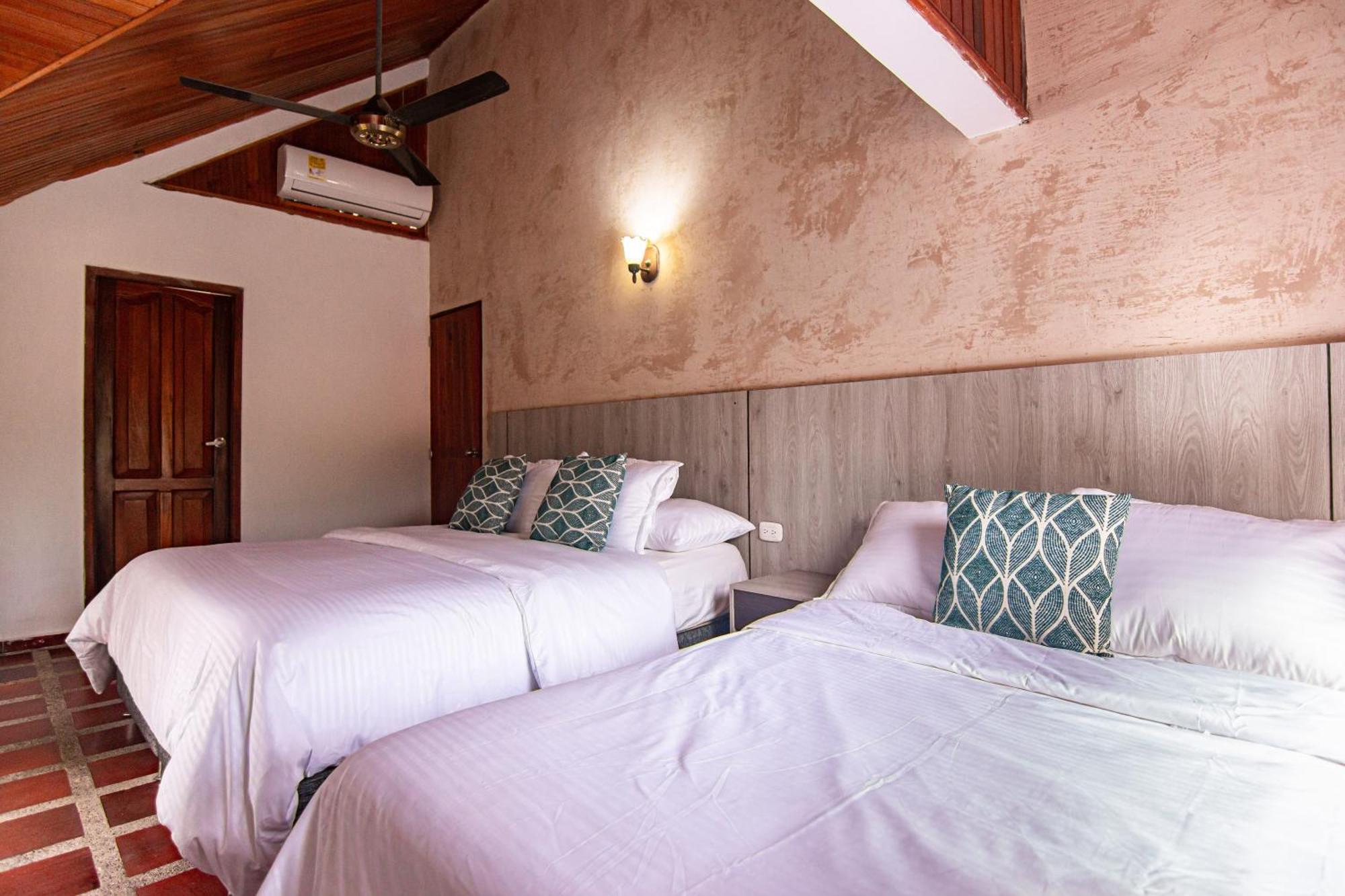 Portales Del Tayrona Garden Hotel Калабасо Экстерьер фото