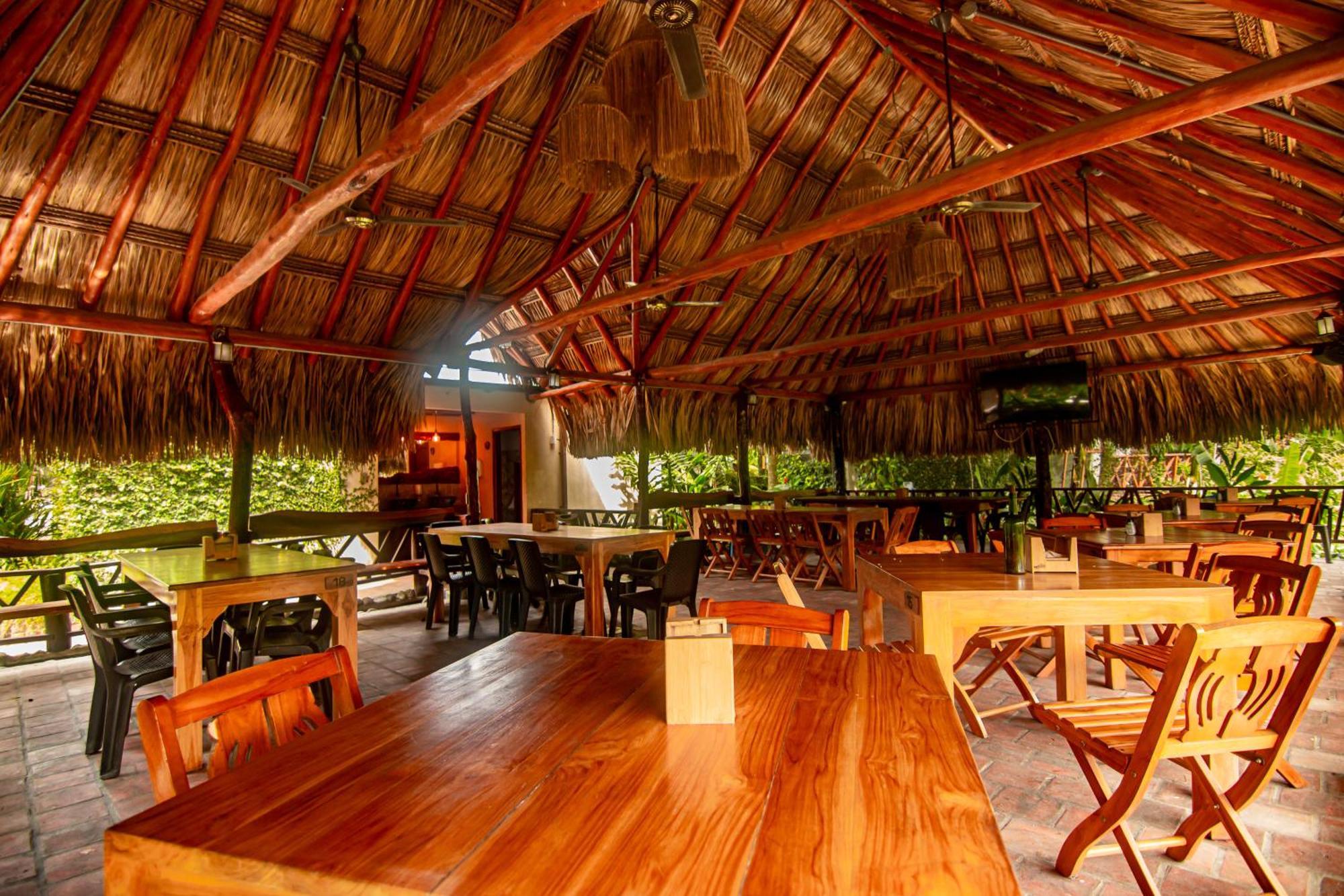 Portales Del Tayrona Garden Hotel Калабасо Экстерьер фото