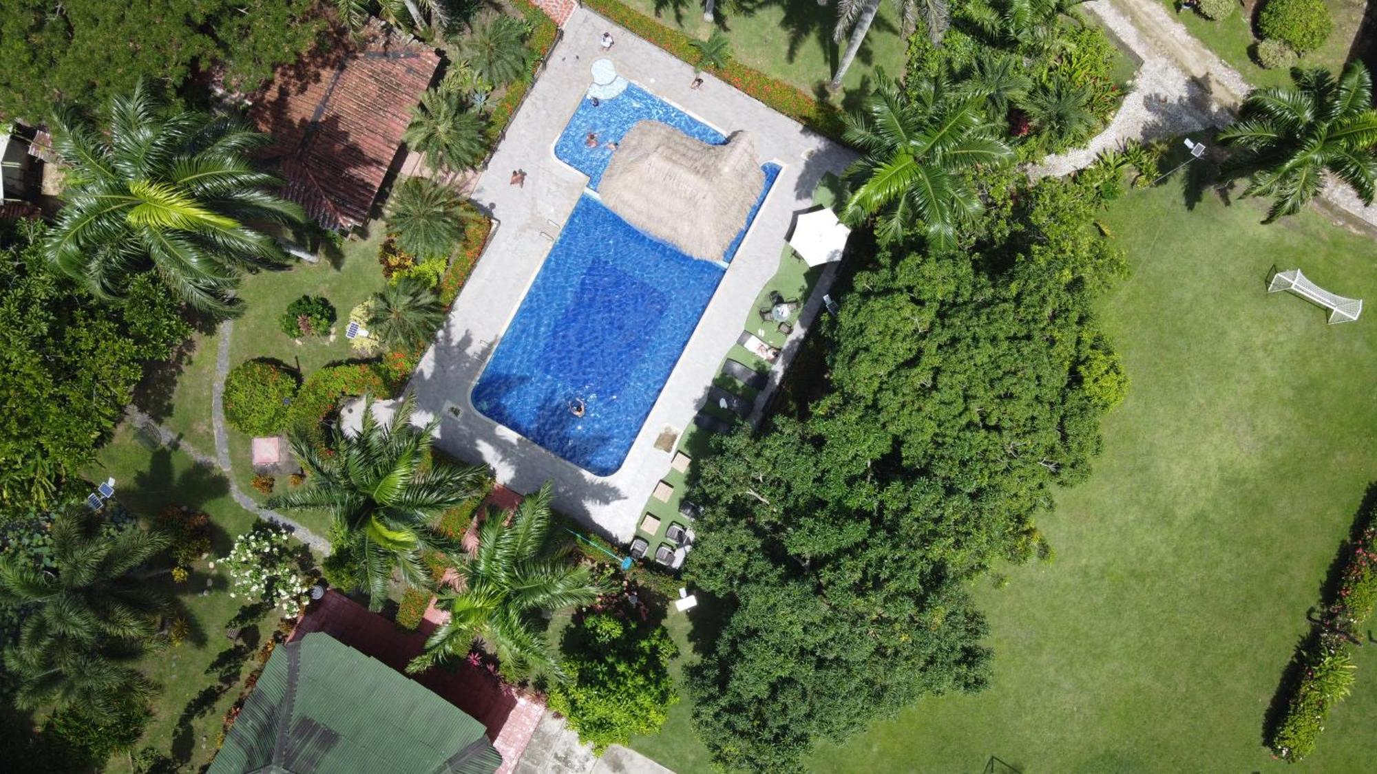 Portales Del Tayrona Garden Hotel Калабасо Экстерьер фото