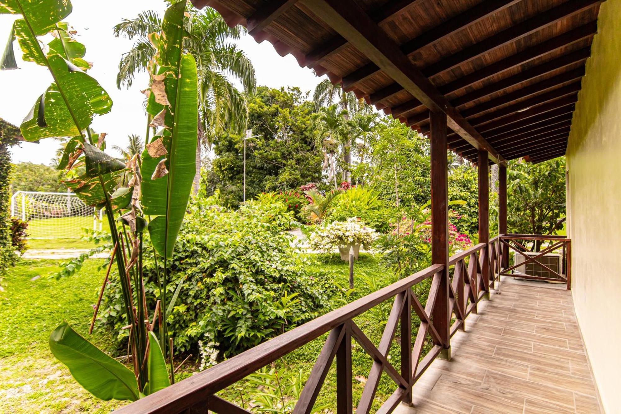 Portales Del Tayrona Garden Hotel Калабасо Экстерьер фото